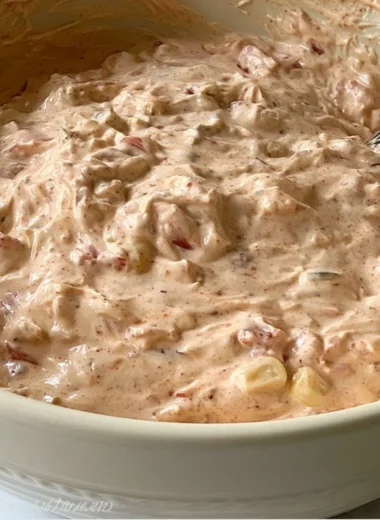 Delicious easy boat dip recipe with fresh ingredients for gatherings.